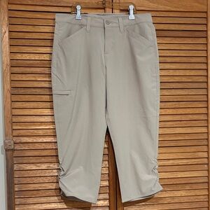 Eddie Bauer Women's Beige Capris